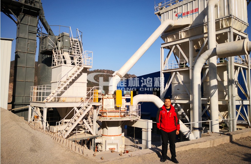 高嶺土立式磨機(jī)HLMX超細(xì)立式磨粉機(jī)1500目3噸 高嶺土立式磨機(jī)HLMX超細(xì)立式磨粉機(jī)1500目3噸