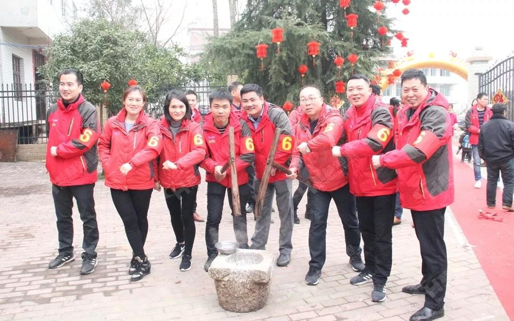 祝賀磨粉機(jī)廠(chǎng)家桂林鴻程第四屆戶(hù)外拓展圓滿(mǎn)結(jié)束