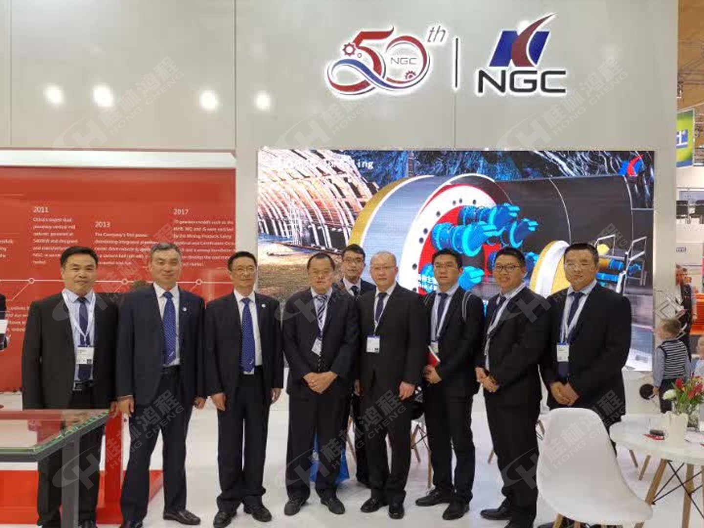 磨粉機廠家桂林鴻程參加漢諾威工業(yè)展學習德國人設(shè)計