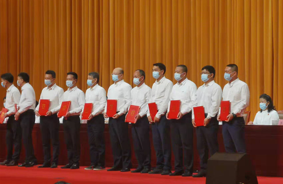 實力彰顯！全市工業(yè)振興大會召開，桂林鴻程斬獲多項榮譽